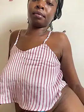 Snapshot of Honeybeespecial chatting on May 29, 2026, 2:34 pm Honeybeespecial online show from May 29, 2026, 2:34 pm
