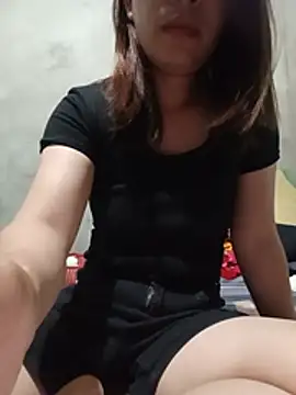 -Trinina- online show from July 1, 2026, 10:43 pm