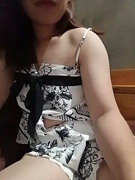 -Trinina- online show from July 11, 2026, 2:06 pm