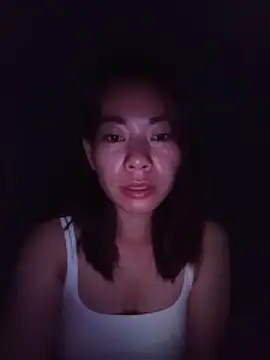 -Trinina- online show from May 29, 2026, 6:47 pm