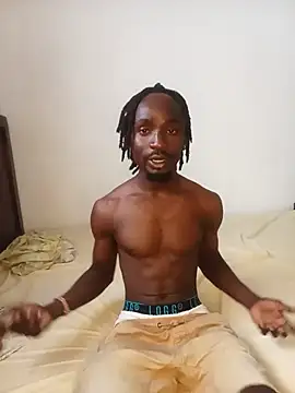 Snapshot of youngdee254 chatting on July 20, 2026, 10:33 am youngdee254 online show from July 20, 2026, 10:33 am