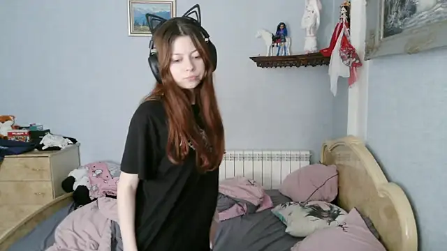 Snapshot of AlessiaViolet chatting on June 11, 2026, 9:39 am AlessiaViolet online show from June 11, 2026, 9:39 am