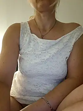 Alaska-perla online show from July 8, 2026, 10:10 pm