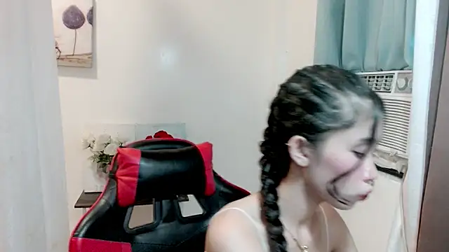 Snapshot of heartx_ chatting on June 8, 2026, 2:23 am heartx online show from June 8, 2026, 2:23 am