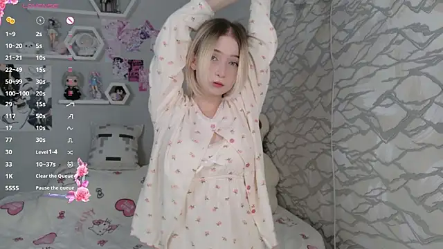 meganami online show from June 3, 2026, 1:12 pm