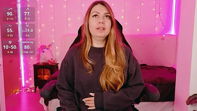 LindaWhite  online show from March 13, 2026, 10:04 pm