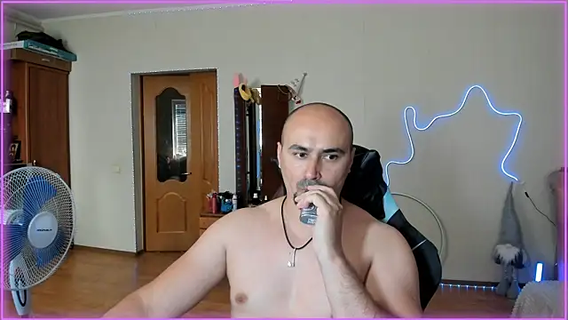 -SexyDaddy- online show from June 27, 2026, 10:54 am