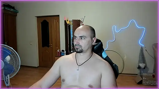 -SexyDaddy- online show from June 30, 2026, 4:40 pm