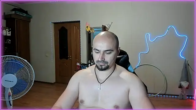 -SexyDaddy- online show from July 19, 2026, 2:53 am