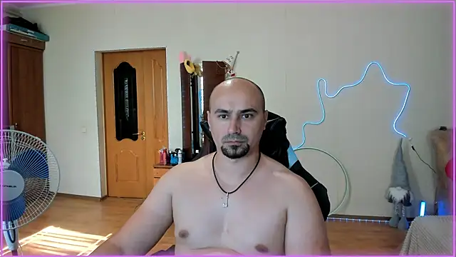 -SexyDaddy- online show from June 26, 2026, 1:39 pm