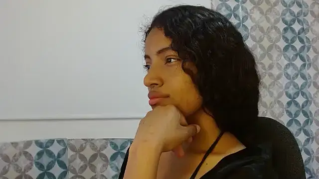 Isabellacarson online show from June 29, 2026, 5:23 pm