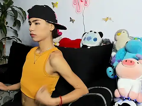 Snapshot of Playboy_andeer chatting on June 5, 2026, 4:28 am Playboy andeer online show from June 5, 2026, 4:28 am