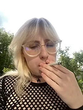 xp blondie online show from June 14, 2026, 1:23 pm