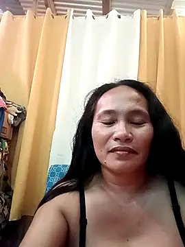 Queenslay online show from July 17, 2026, 5:04 am