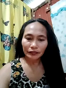 Queenslay online show from July 5, 2026, 10:05 pm