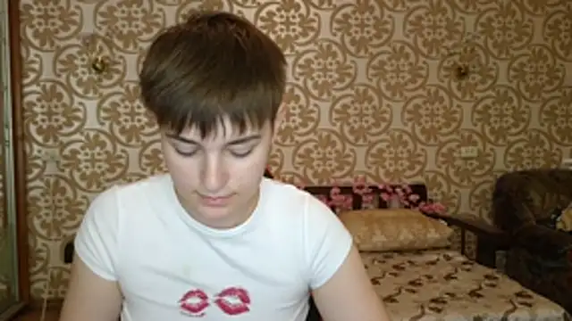 EmyHills online show from July 25, 2026, 6:14 pm