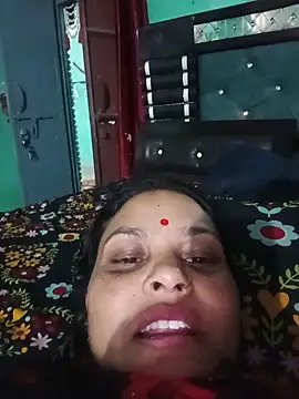 SEXY POOJA234 online show from May 30, 2026, 2:23 pm