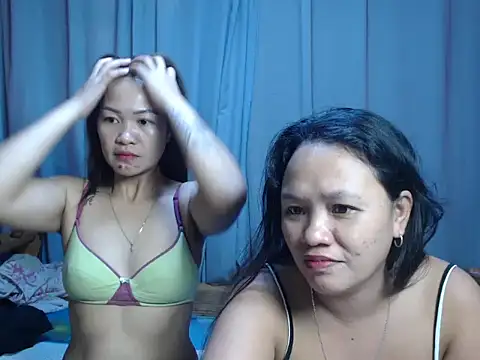 urpretty hotmama online show from June 13, 2026, 8:01 am