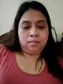 Pinayhotmom26 online show from June 26, 2026, 2:50 am