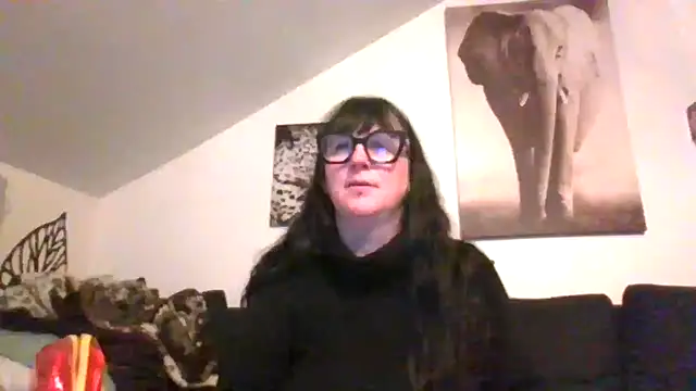 sexujuly88 online show from April 9, 2026, 9:10 pm