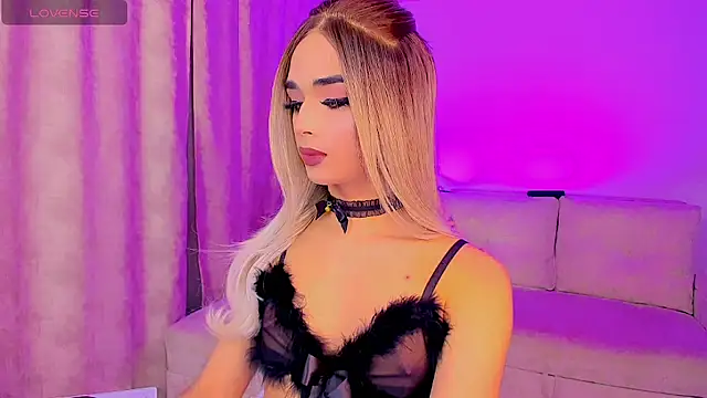 HANNAH STEWART online show from June 12, 2026, 4:10 am