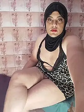 Snapshot of LenaQPeach chatting on June 27, 2026, 6:08 am LenaQPeach online show from June 27, 2026, 6:08 am