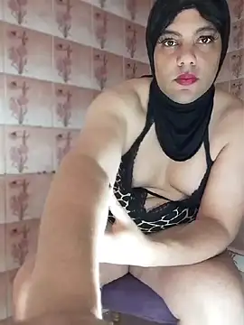 Snapshot of LenaQPeach chatting on August 9, 2026, 12:55 pm LenaQPeach online show from August 9, 2026, 12:55 pm