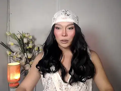 delilahxxxxx online show from June 1, 2026, 1:55 pm