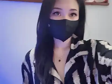 Snapshot of Annie_Nie chatting on July 17, 2026, 8:33 am Annie Nie online show from July 17, 2026, 8:33 am
