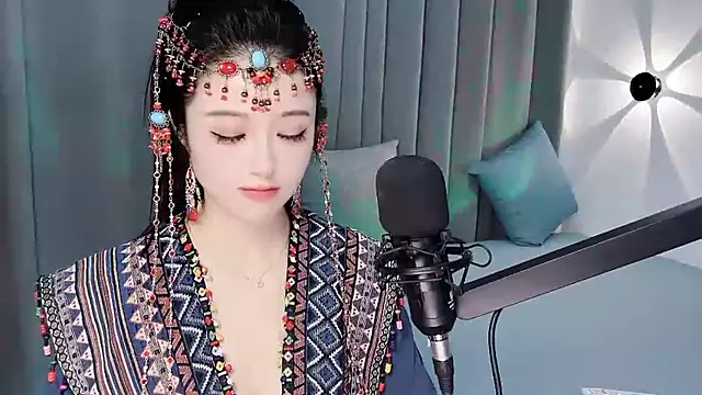 Snapshot of Momo-Wow chatting on July 10, 2026, 5:40 am Momo-Wow online show from July 10, 2026, 5:40 am