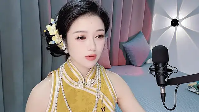 Snapshot of Momo-Wow chatting on June 26, 2026, 6:19 am Momo-Wow online show from June 26, 2026, 6:19 am