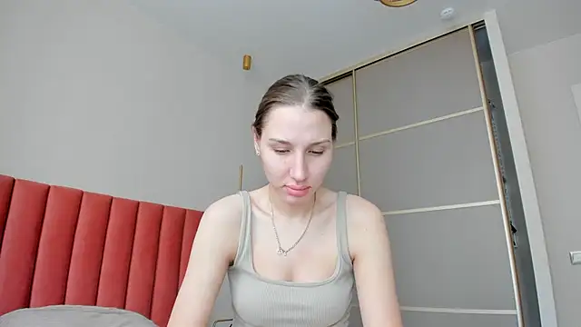 SofiClimbing online show from March 4, 2025, 4:38 am