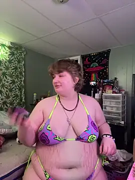Snapshot of MollyStonez4200 chatting on June 12, 2026, 7:44 pm MollyStonez4200 online show from June 12, 2026, 7:44 pm