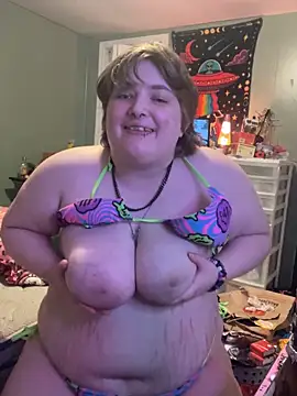 Snapshot of MollyStonez4200 chatting on June 11, 2026, 2:33 am MollyStonez4200 online show from June 11, 2026, 2:33 am