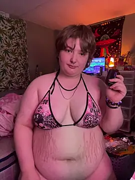 Snapshot of MollyStonez4200 chatting on June 9, 2026, 12:22 am MollyStonez4200 online show from June 9, 2026, 12:22 am