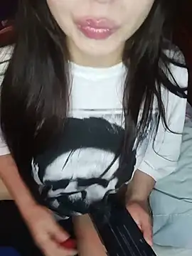 zaracamila98 online show from June 10, 2026, 2:24 am