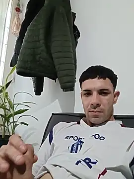 Porprivado1 online show from June 16, 2026, 8:42 pm