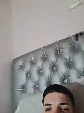 Porprivado1 online show from July 29, 2026, 5:23 pm