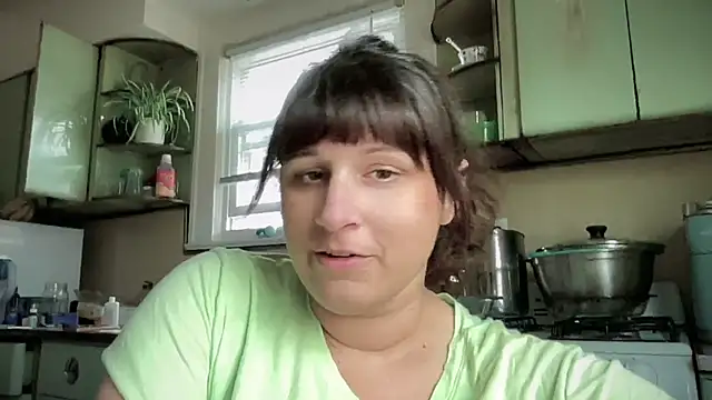 Snapshot of maddiliz chatting on February 27, 2025, 11:59 pm maddiliz online show from February 27, 2025, 11:59 pm