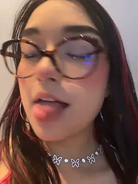 Snapshot of Start_xmoonx chatting on June 26, 2026, 3:34 am Start xmoonx online show from June 26, 2026, 3:34 am