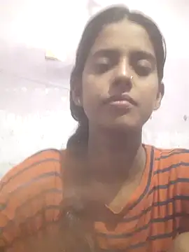 Saloni-Tyagi online show from July 25, 2026, 9:10 pm