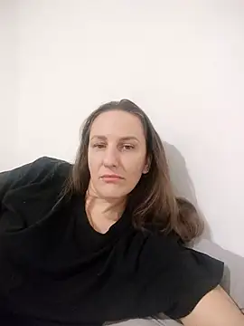 Yevgeshka-Milashka online show from November 27, 2025, 8:20 pm