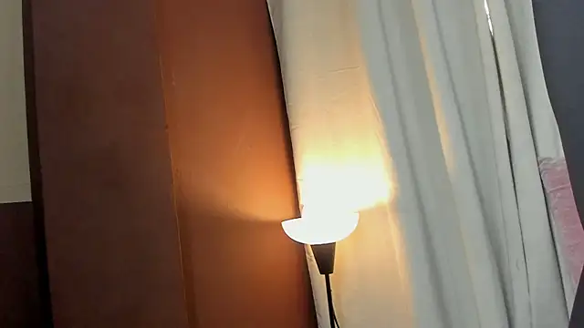 Snapshot of sensual_fer chatting on June 23, 2026, 12:25 pm sensual fer online show from June 23, 2026, 12:25 pm