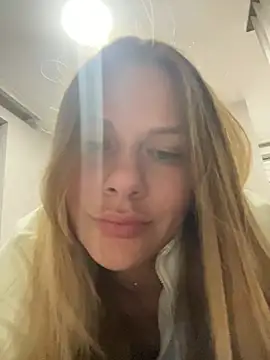 MonoGirl online show from July 23, 2026, 6:59 pm