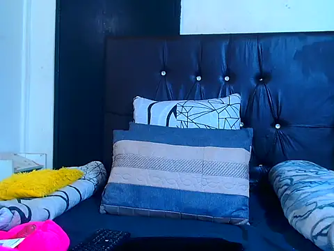 sexybitchh22 online show from June 30, 2026, 9:04 pm