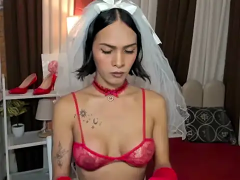 Snapshot of XxBeautyxX chatting on July 2, 2026, 7:47 am XxBeautyxX online show from July 2, 2026, 7:47 am