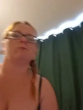 Naughtybutnicedaisy online show from July 13, 2026, 3:44 pm