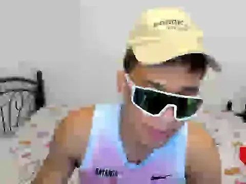 urfucker vinz online show from June 16, 2026, 5:07 am