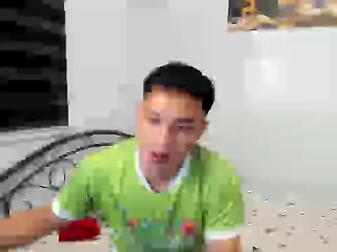 urfucker vinz online show from July 18, 2026, 4:37 pm
