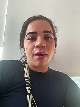 Siri Luxx online show from June 17, 2026, 7:57 pm